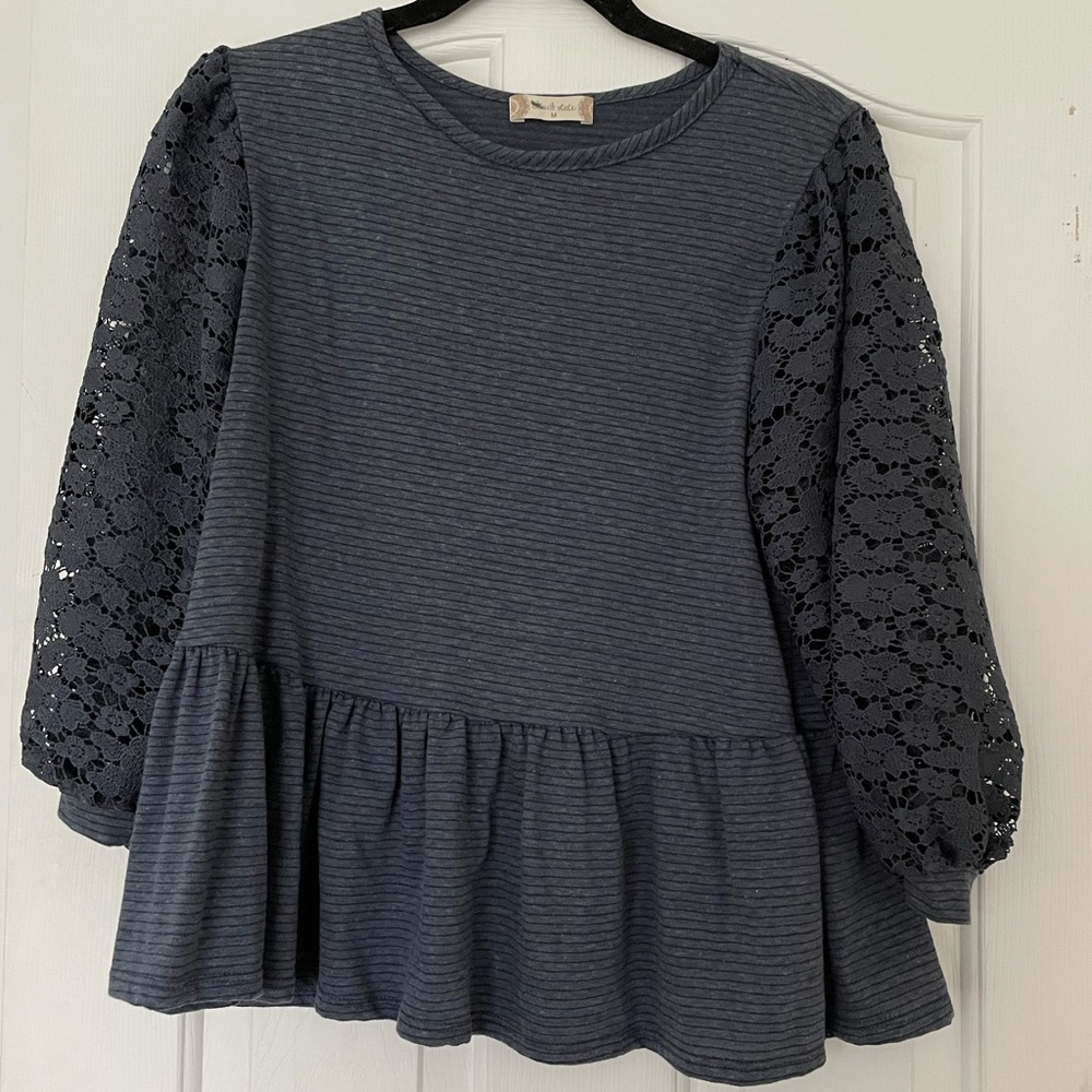 Women’s size medium peplum blouse